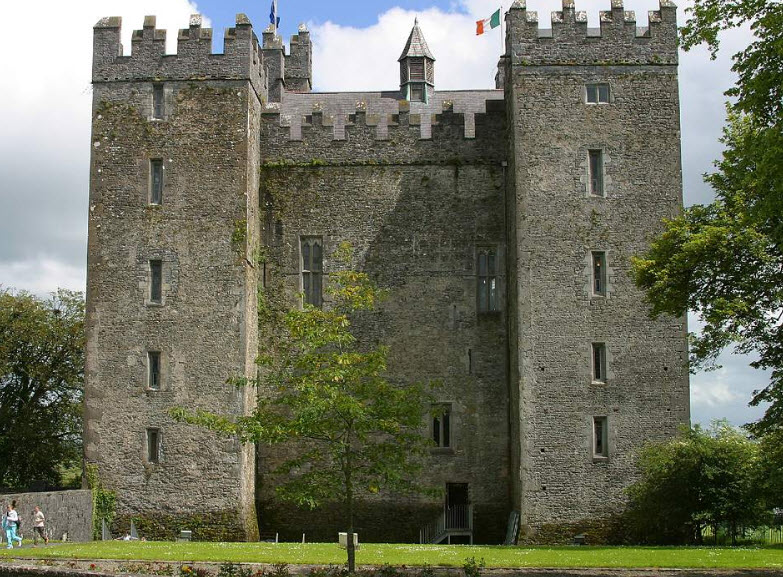 Bunratty Castle &amp; Folk Park, Bunratty, Ireland, Ireland